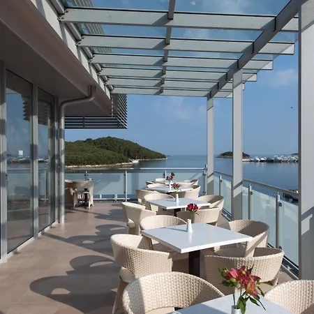 Maistra Select Pineta 3* فيرسار