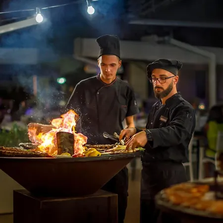 Maistra Select Pineta 3* فيرسار