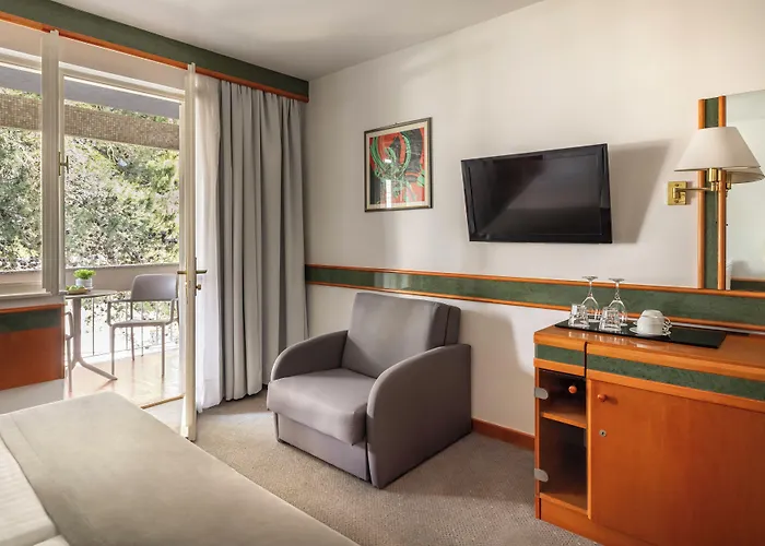 Maistra Select Pineta 3*