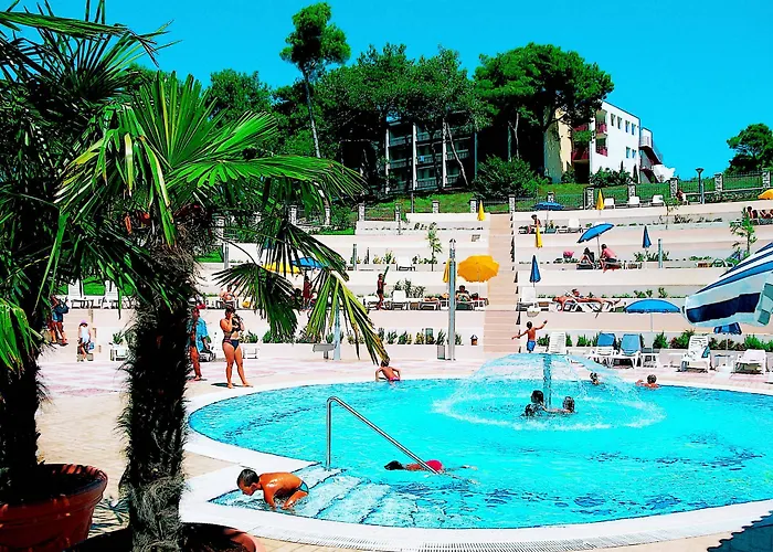 Maistra Select Pineta 호텔 3*