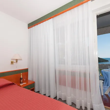 Maistra Select Pineta 3*